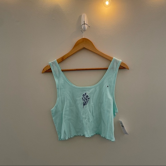 American Eagle Outfitters Tops - American Eagle Cropped Ruffled Tank Top